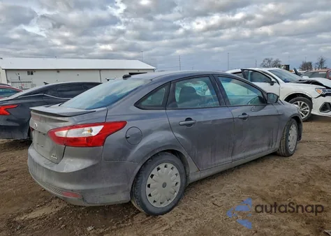2014 Ford Focus Se z USA, uszkodzony, nr VIN 1FADP3F21EL462506